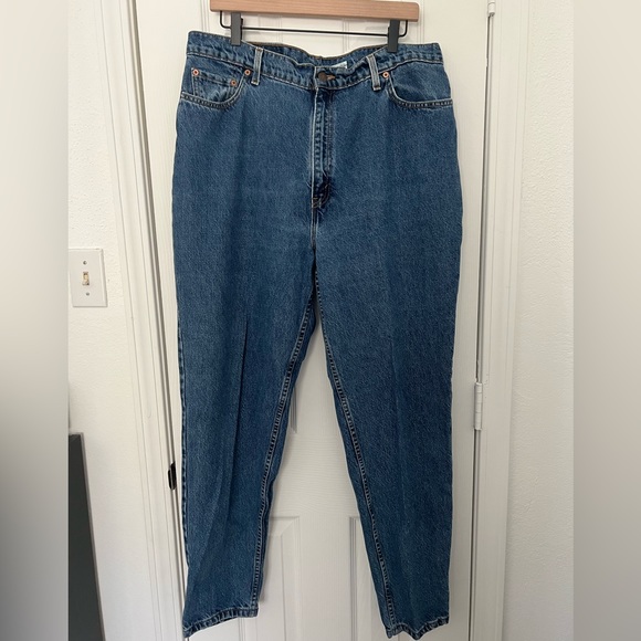 Levi’s 522 Women’s Tapered Fit Jeans - Picture 1 of 4